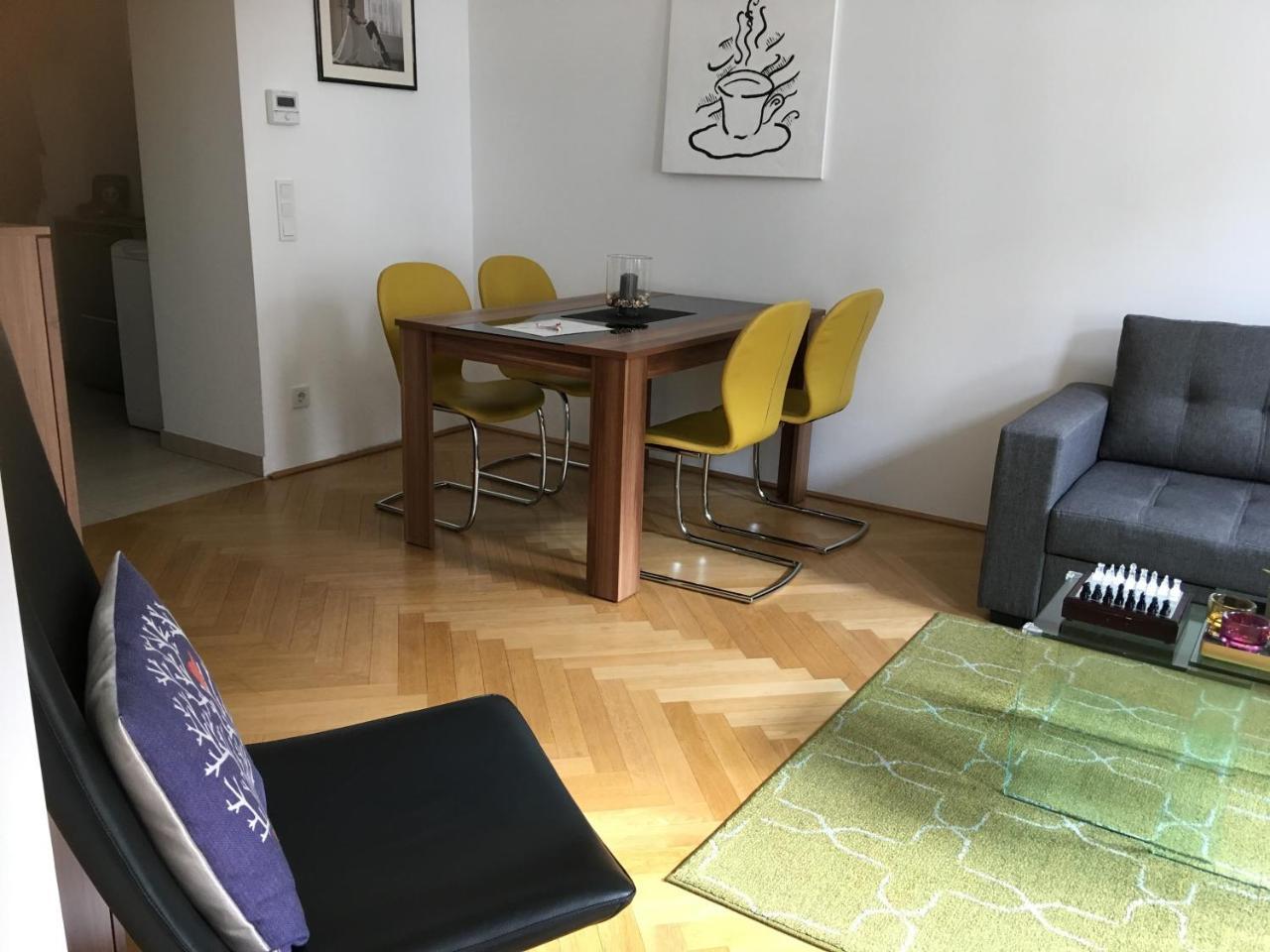 Apartment Vienna Living Buitenkant foto